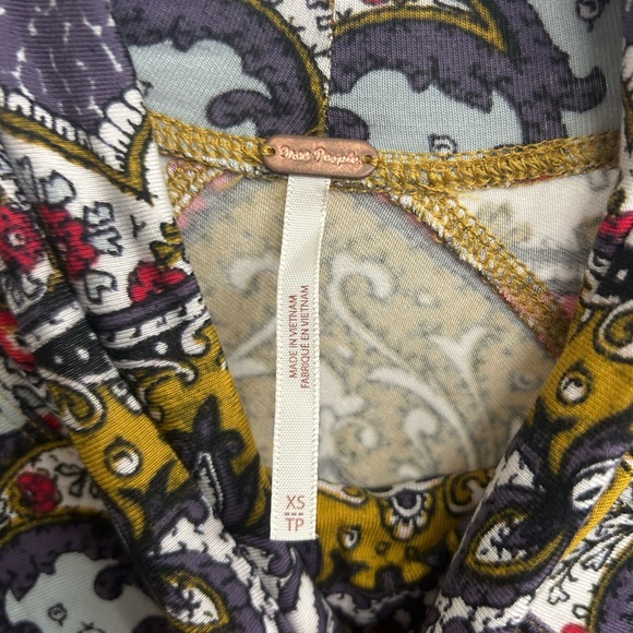NWT Free People Chase Me Paisley Mock Neck Top - Picture 3 of 5